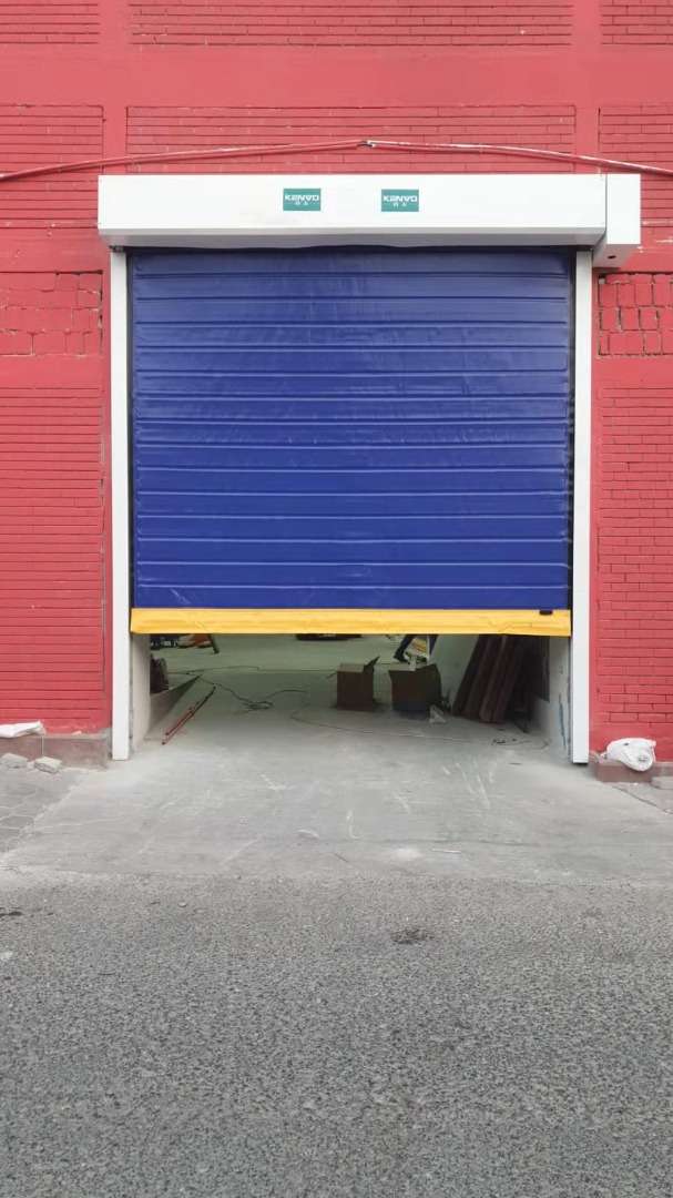 Jasa Pemasangan High PVC Shutter door door